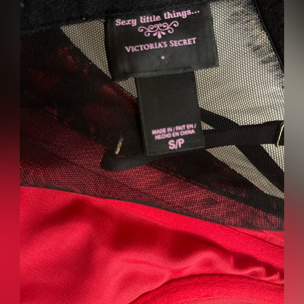S Vs Victoria's secret
SEXY LITTLE THINGS Fantasies Collection
Senorita Costume - Picture 4 of 14